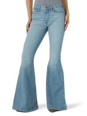 NWOT Wrangler High Rise Trumpet Flare Jeans 33X32 Isabela Light Wash